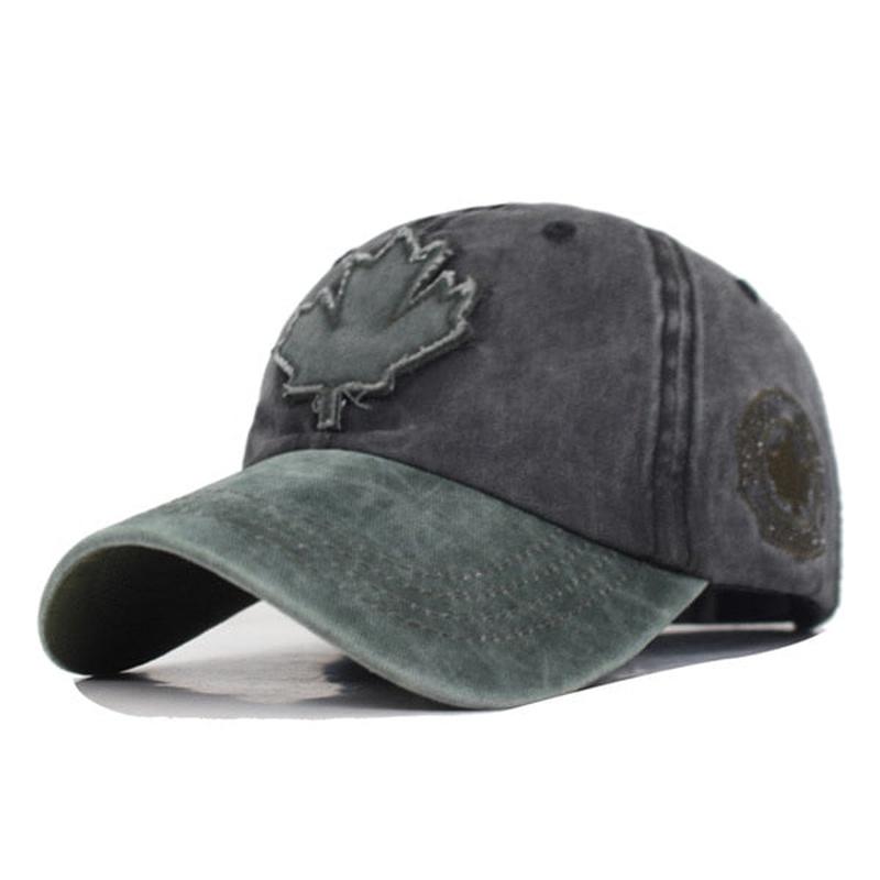 Canada Hat in green and black
