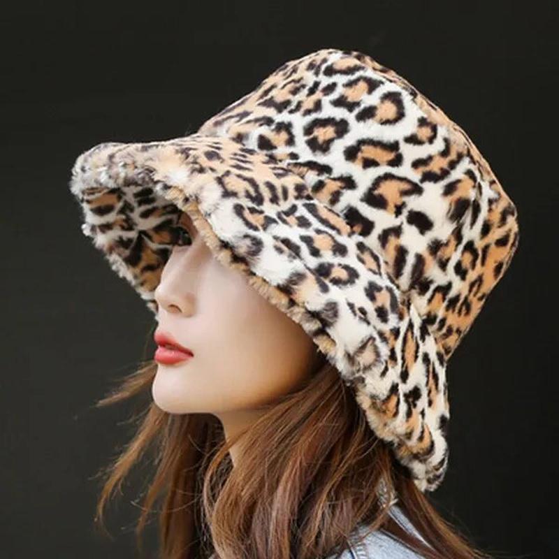 Leopard Bucket Hat in light brown