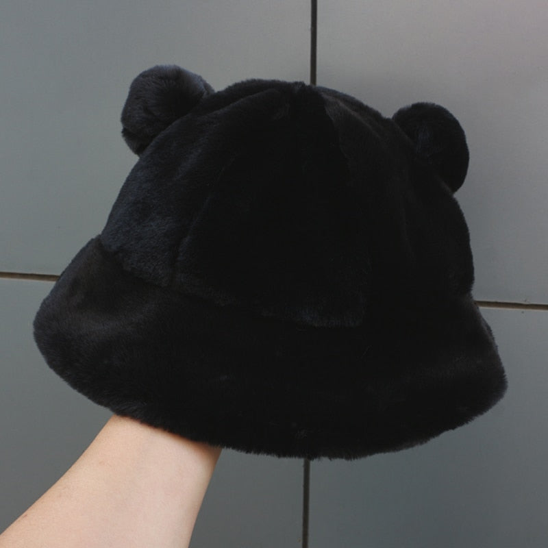 bear hat in black