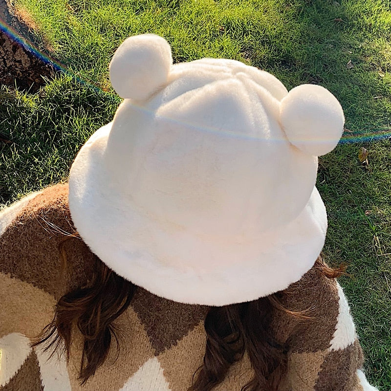 bear hat on model top view