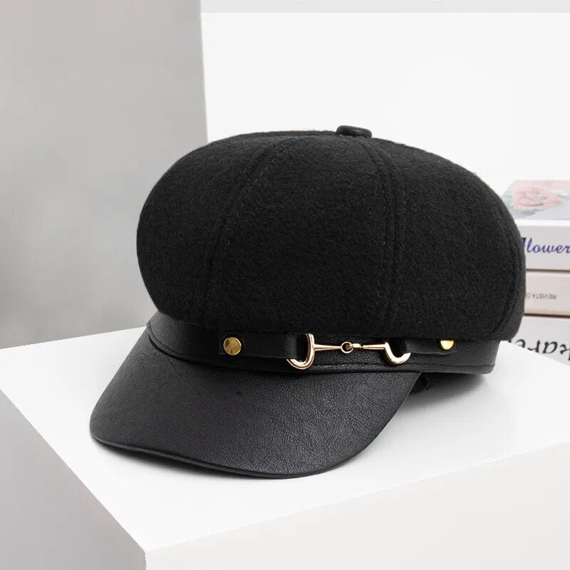 beret hat women in black