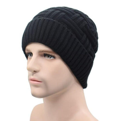 rib knit hat in black