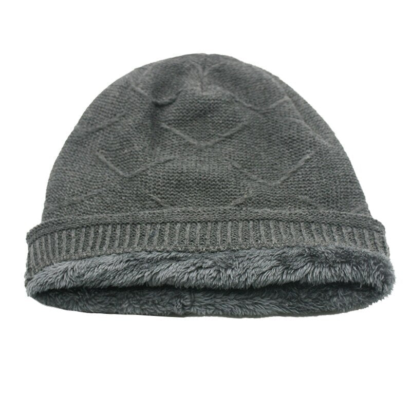 cable knit beanie showing inside in gray