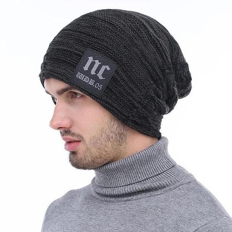 men slouchy beanie black side view 