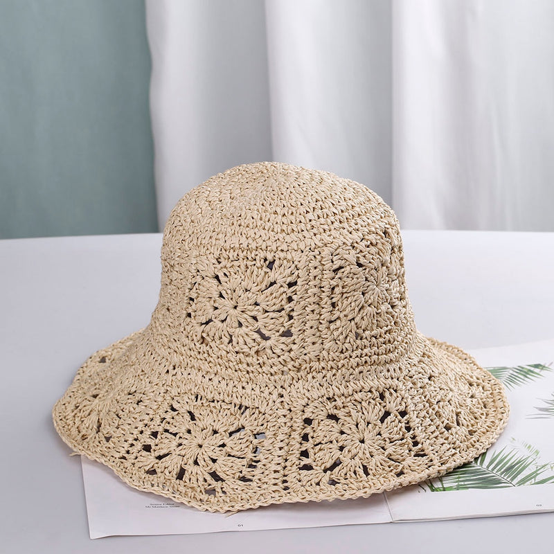 knit bucket hat  in light brown