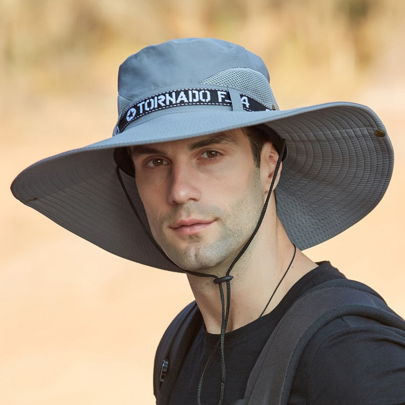 sunshade hat in gray on model side view