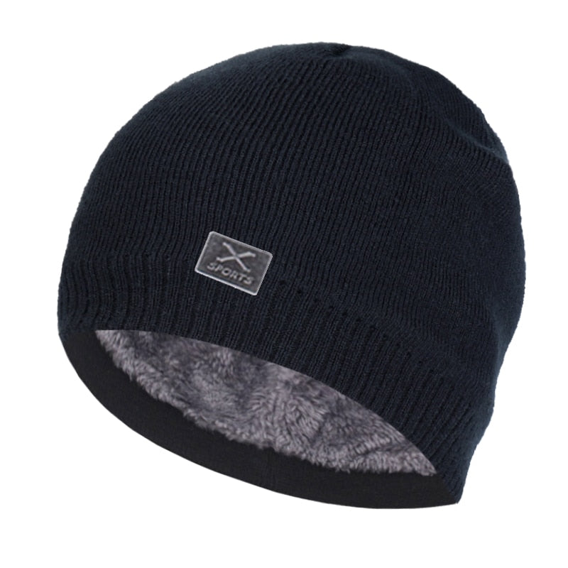 lined beanie in black