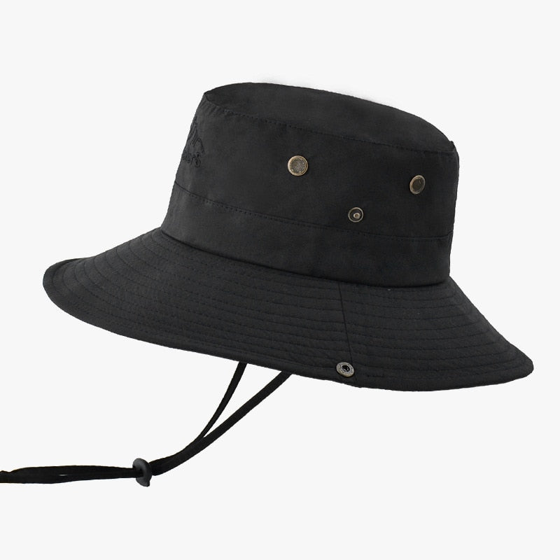 Outdoor Hat in black