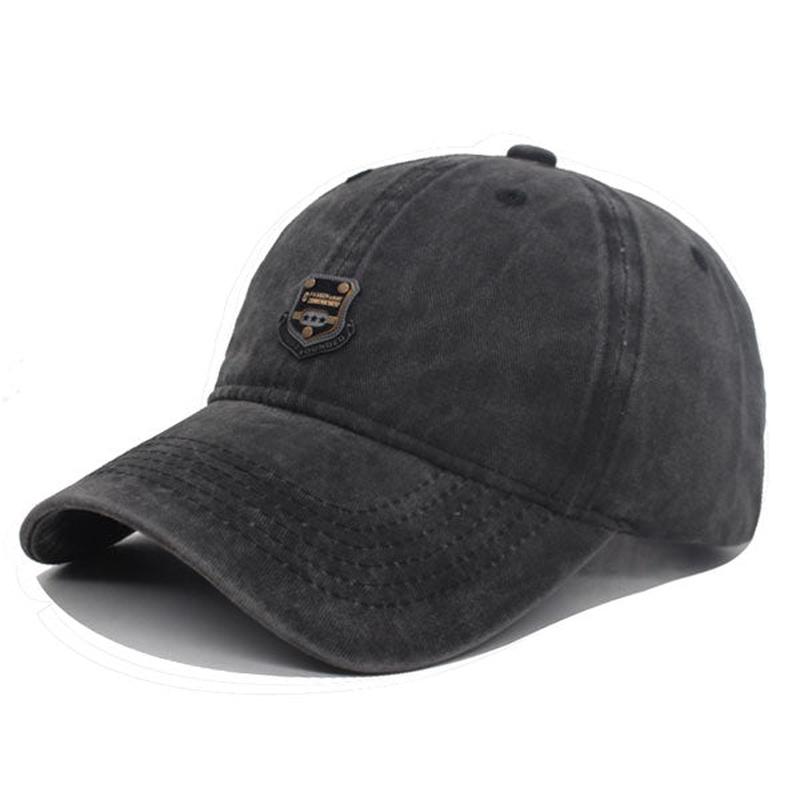 casual baseball cap in black 